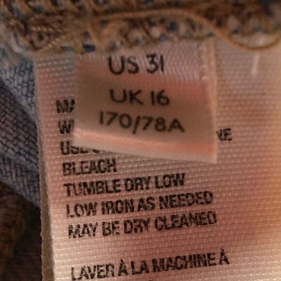 UO We The Free Raw Hem Denim Skirt Size 31 = 12 - Picture 9 of 12